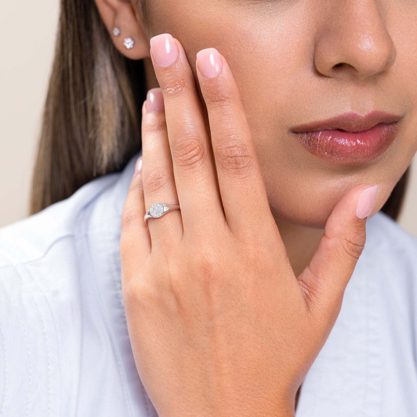 Round Slim Signet Ring in Rhodium Plated Sterling Silver